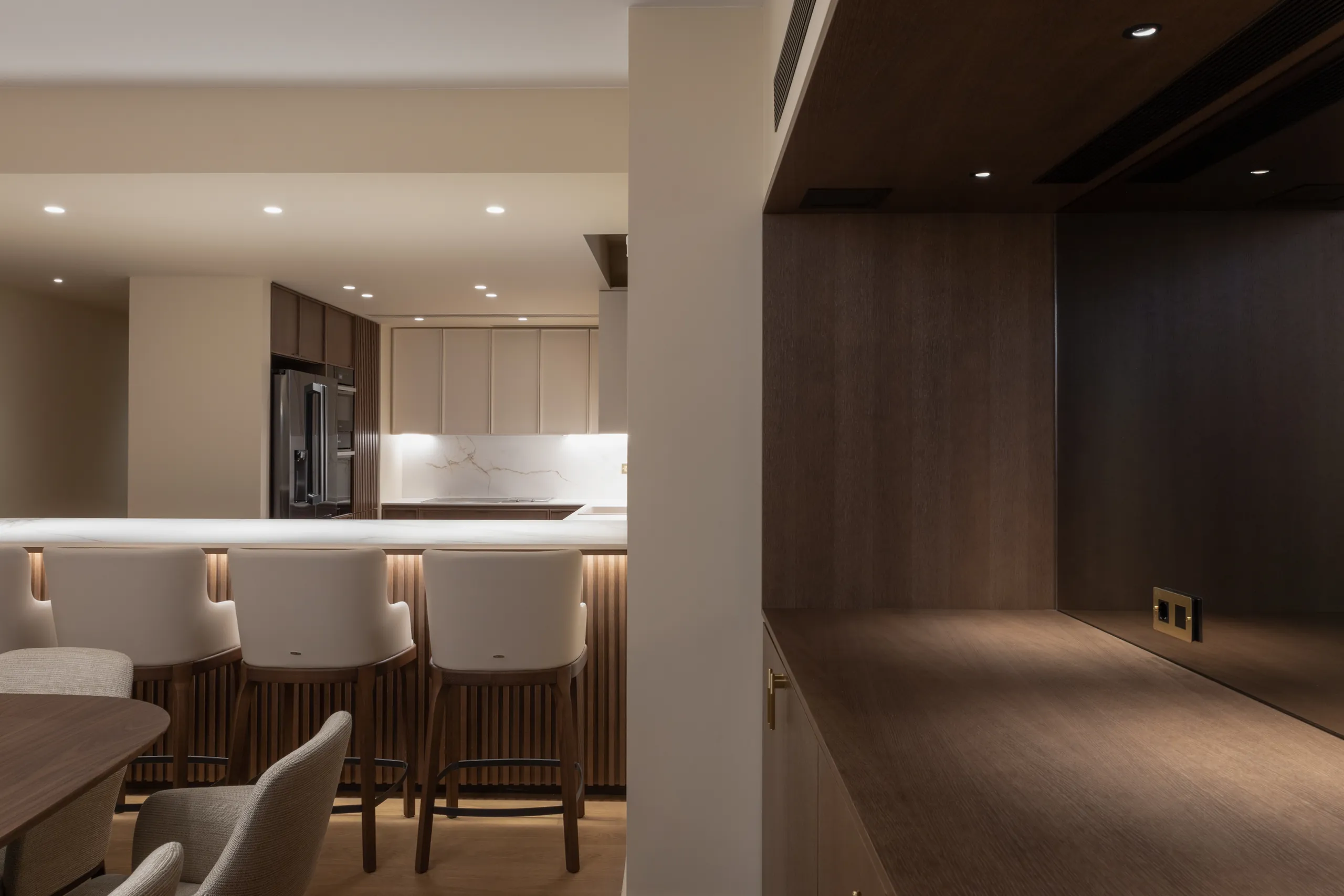 Kitchen bar and dining area