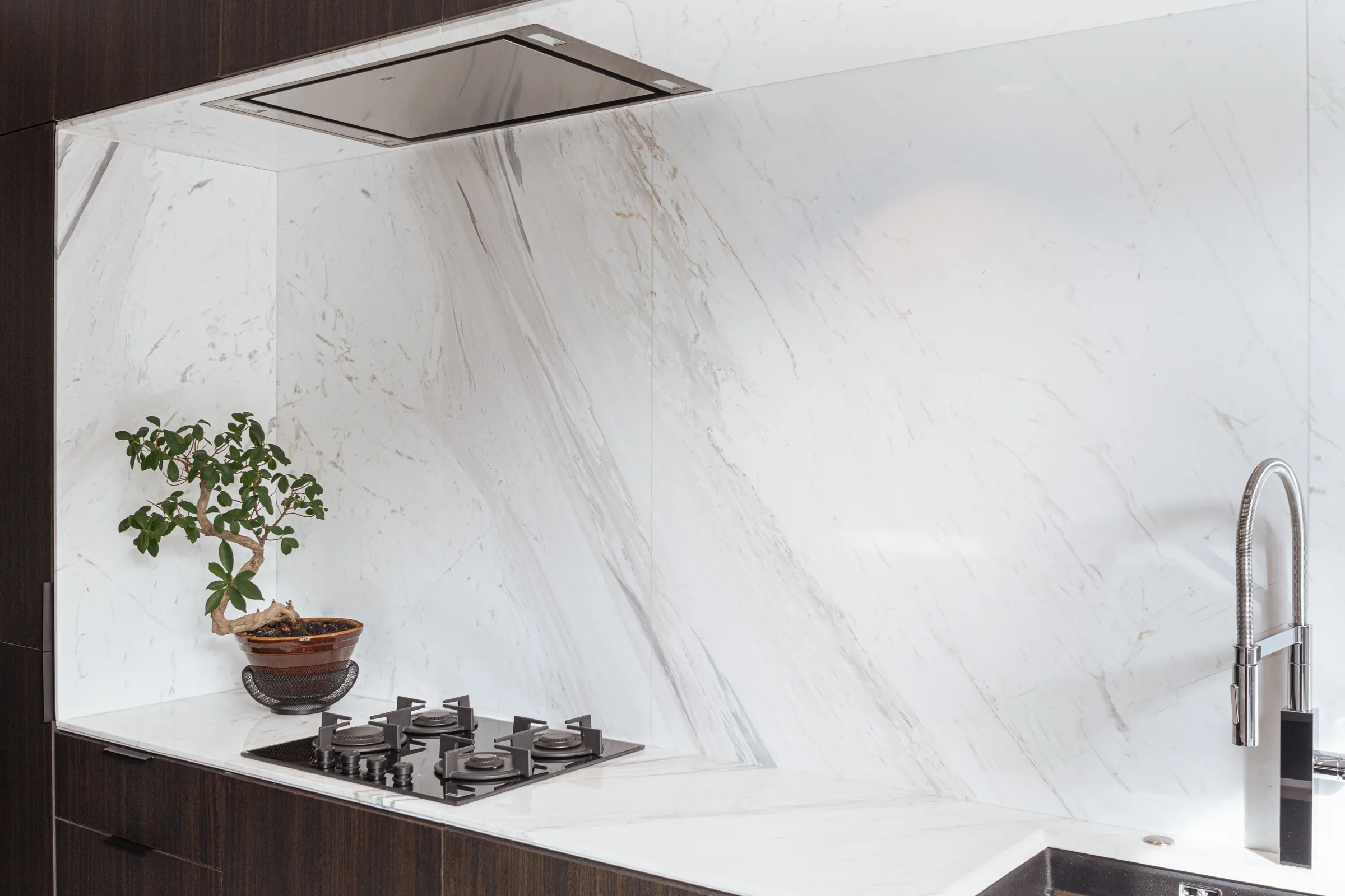 White marble backsplash detail